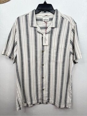 Jeremiah American Legacy Shirt Size L Ivory Striped Camp Collar Short Sleeves